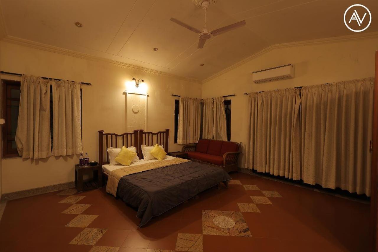 Arcus Villa - Swimming Pool/Ac/Luxurious Mahābaleshwar Buitenkant foto