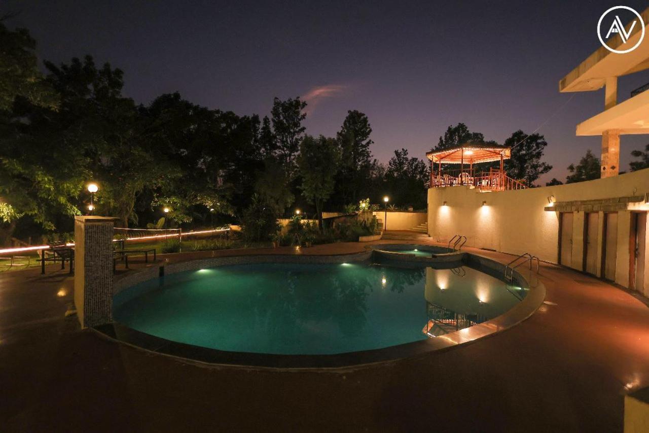 Arcus Villa - Swimming Pool/Ac/Luxurious Mahābaleshwar Buitenkant foto