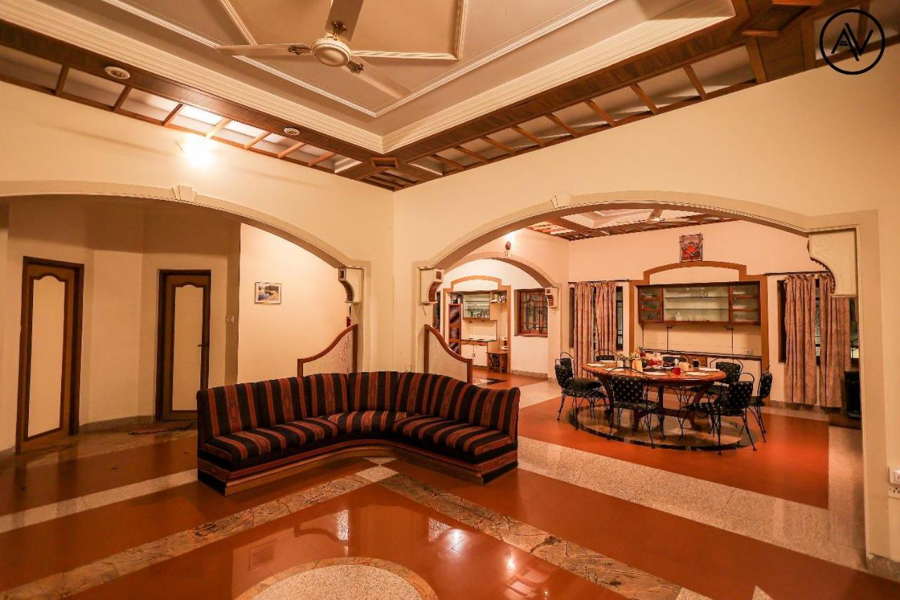 Arcus Villa - Swimming Pool/Ac/Luxurious Mahābaleshwar Buitenkant foto