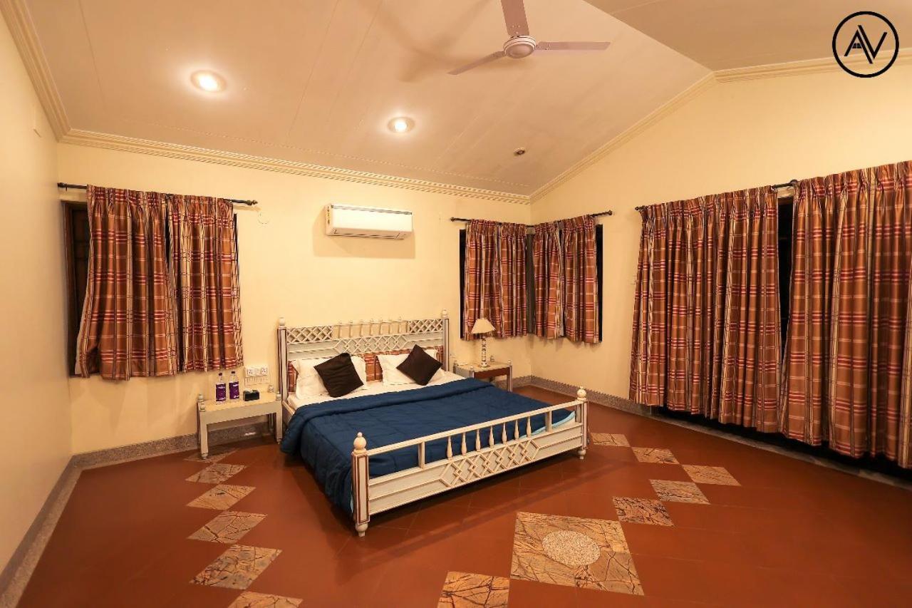 Arcus Villa - Swimming Pool/Ac/Luxurious Mahābaleshwar Buitenkant foto