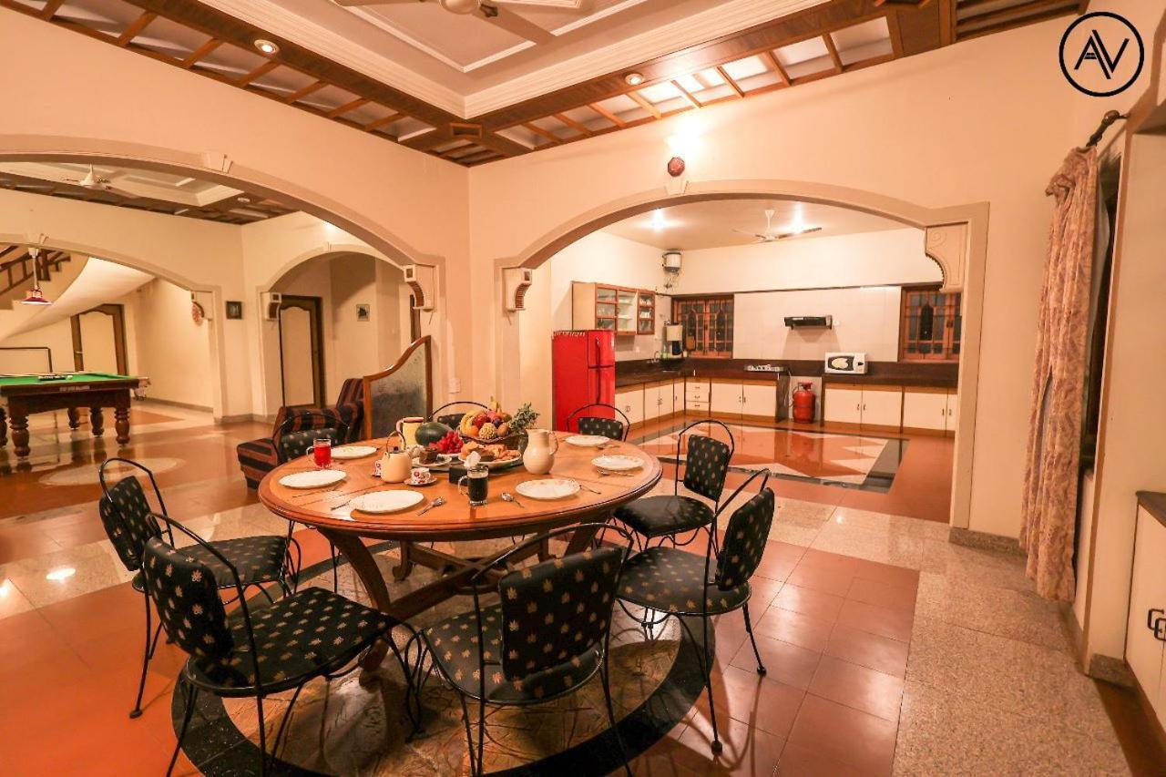 Arcus Villa - Swimming Pool/Ac/Luxurious Mahābaleshwar Buitenkant foto