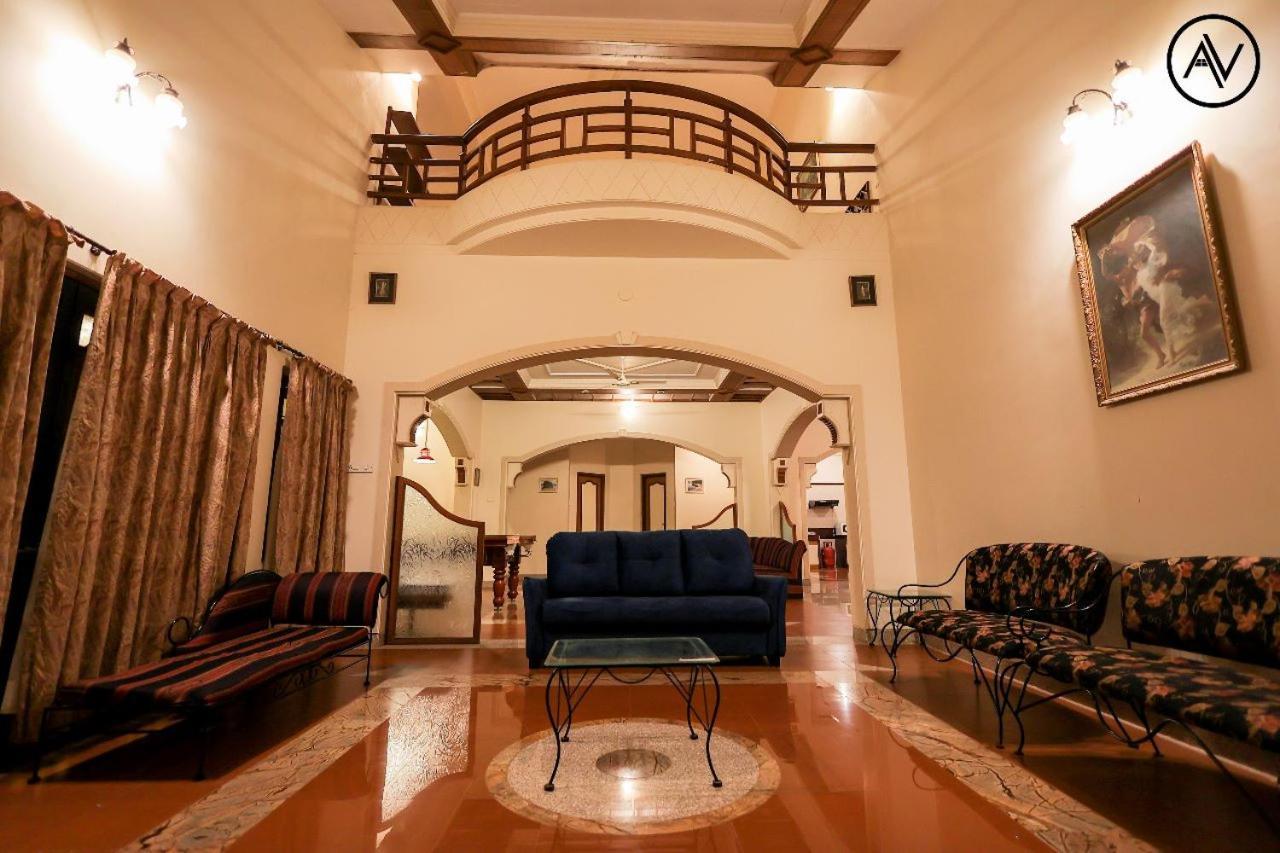 Arcus Villa - Swimming Pool/Ac/Luxurious Mahābaleshwar Buitenkant foto