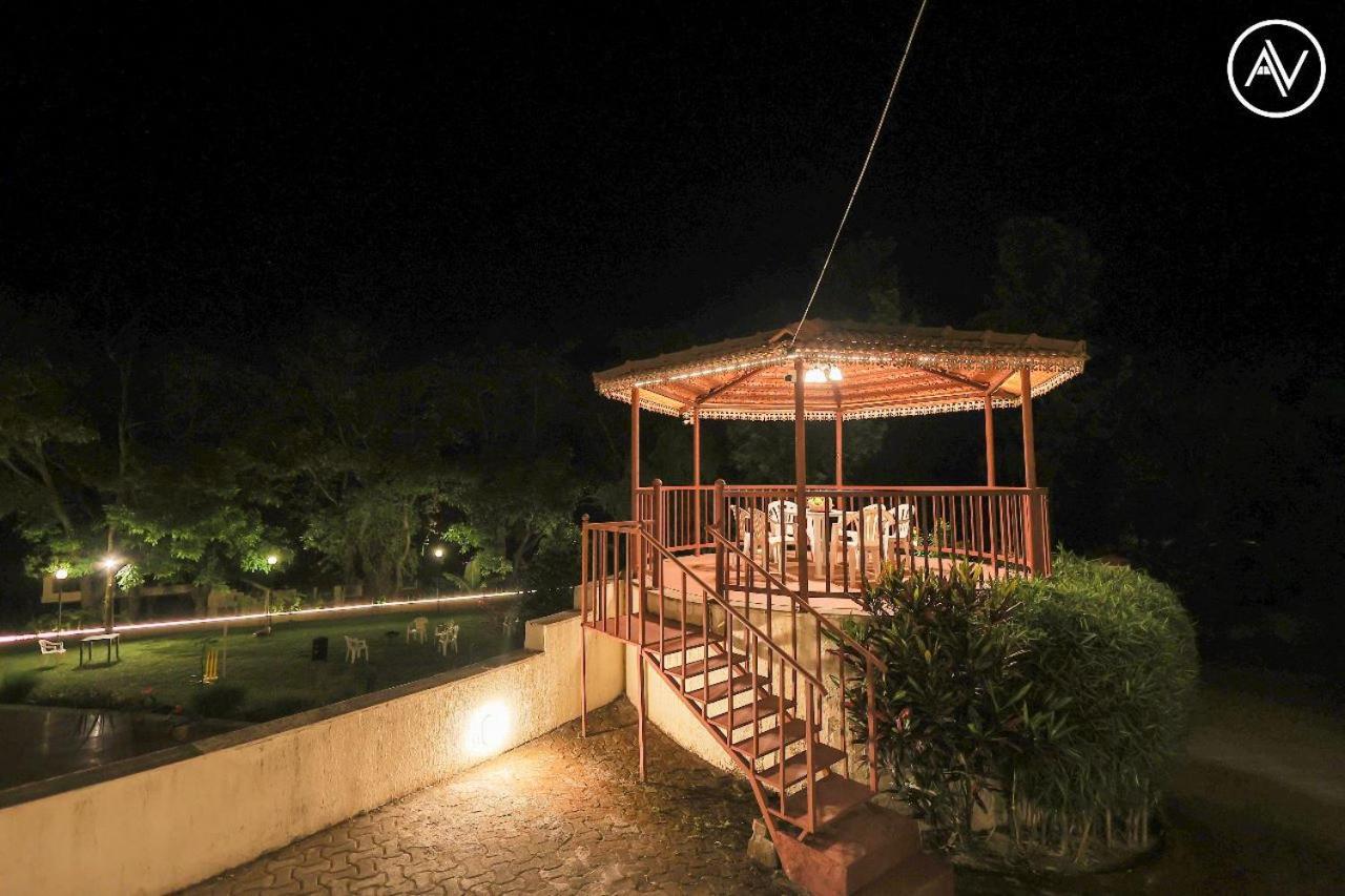 Arcus Villa - Swimming Pool/Ac/Luxurious Mahābaleshwar Buitenkant foto